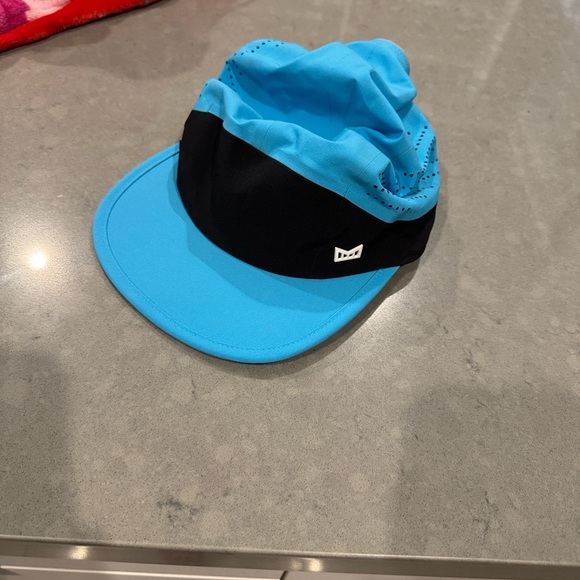 Black and Blue Men's Cap - Picture 1 of 5